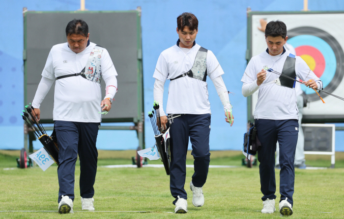 [오늘의항저우]'도쿄신화' 멀리서 지켜본 男양궁 간판 이우석…불운 털고 …