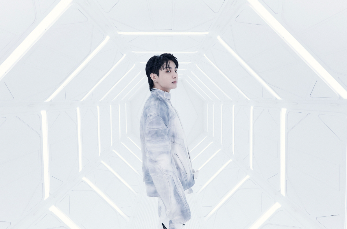 [종합] '열애설 칼차단' BTS 정국, 13일 '뮤뱅' 출격…'3D' …