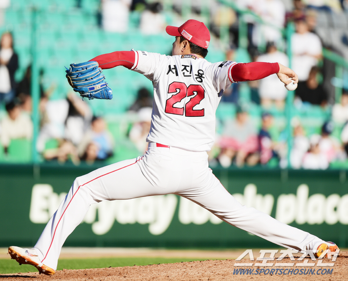 LG 29년 만의 우승 보인다, KT만 지면 된다…'0:5→9:7' SS…