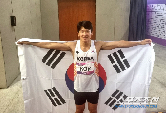 [항저우 현장인터뷰]"내 마지막 아시안게임 경기에서 메달을…" 울먹인 육…