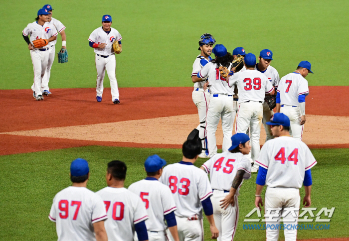 '대만전 참패→3연속 낮경기' 저녁 훈련만 해온 한국 어쩌나…결승전 향한…