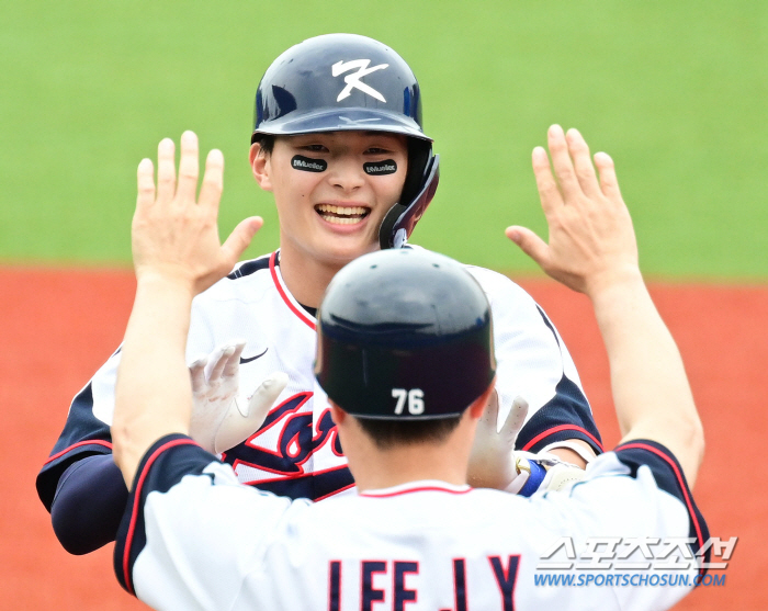 '막차 합류→타율 0.583' 윤동희 없었으면 어쩔뻔했나…韓보물된 20세…