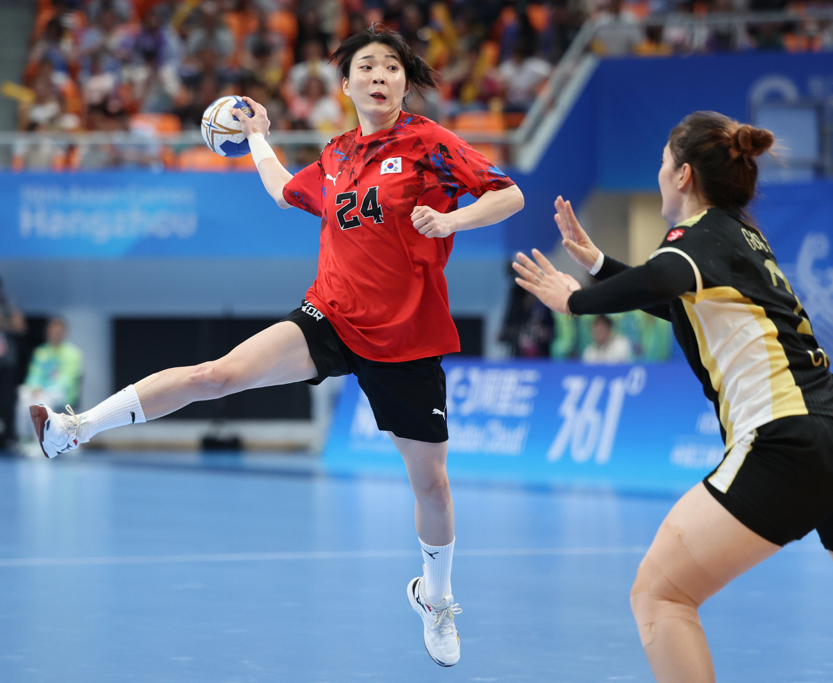 [항저우현장]여자 핸드볼, 9년만에 결승 한일전 재성사…일본 눌러야 3연…