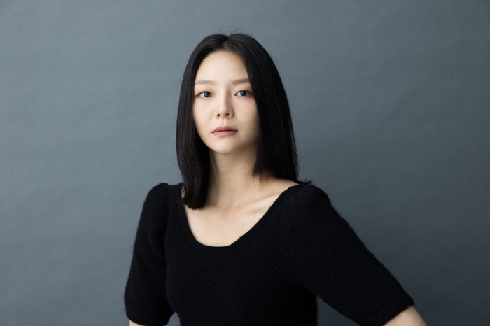 [공식]이솜, 부일영화상 최초 女단독 MC…이제훈 불참 여파
