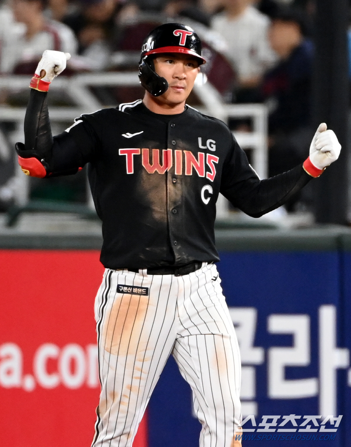 '사직구장에 노란 LG 깃발이...' 0:3→5:3→5:6→7:6. 오지…