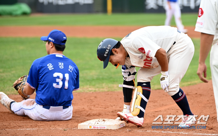 '저 살았죠?' 안타 하나가 간절했던 황보르기니의 기사회생 슬라이딩, 포…