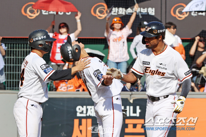 피말리는 2~5위 경쟁 쥐락펴락, '저승사자' 한화 삼성 히어로즈의 매서…