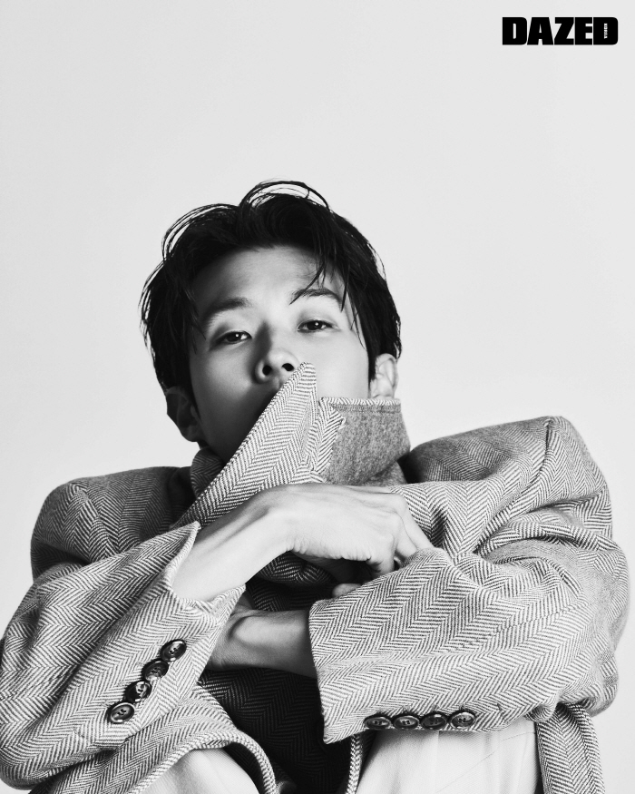 최우식 "뻔하겠지만 데뷔 12년차에도 달라진 건 진짜 없다" [화보]