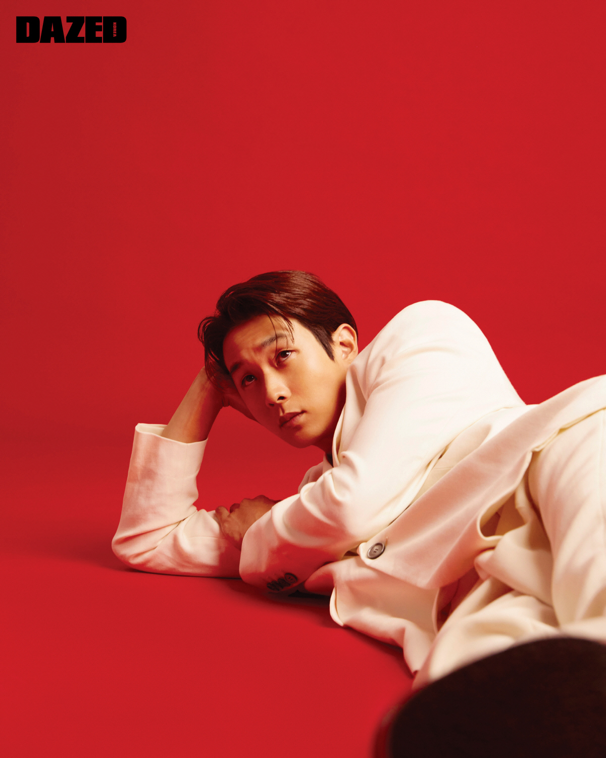 최우식 "뻔하겠지만 데뷔 12년차에도 달라진 건 진짜 없다" [화보]