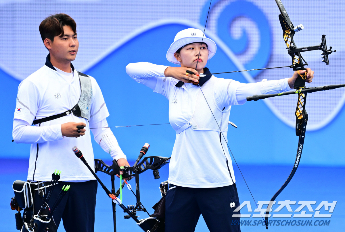 [항저우현장]'텐텐텐텐'韓혼성 이우석-임시현, 양궁 첫 金까지 '이제 한…