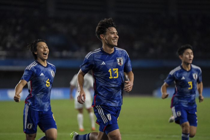 일본, '조기축구 수준' 홍콩 4-0 꺾고 결승 선착…한국 기다린다[항저…