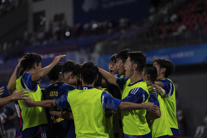 일본, '조기축구 수준' 홍콩 4-0 꺾고 결승 선착…한국 기다린다[항저…