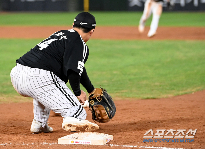 '이것이 1위팀인가.' 주전 5명 빼고도 총력전 롯데에 5대3 승리. 임…