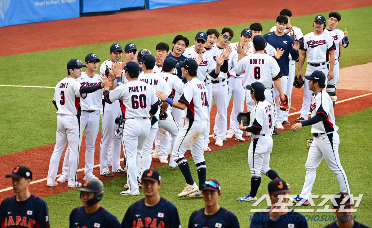 이제 '경우의 수' 없다…'한-일전 쾌승' 류중일호, 6일 중국 이기면 …