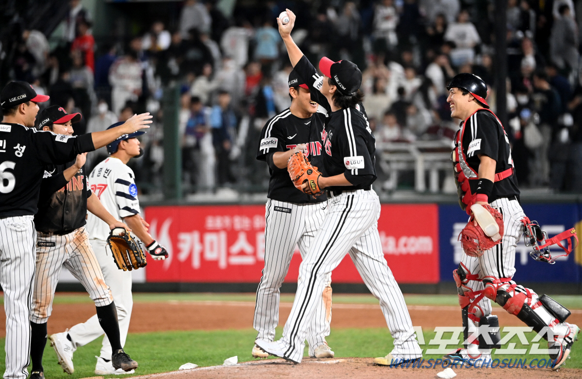 킬포가 몇 개냐. 6년만의 세이브 감격 최동환, 결승타+4안타 오지환, …