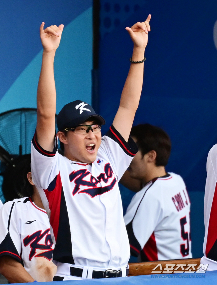 박세웅 6이닝 9K 완벽투→노시환 2타점! '절치부심' 한국, 일본에 2…