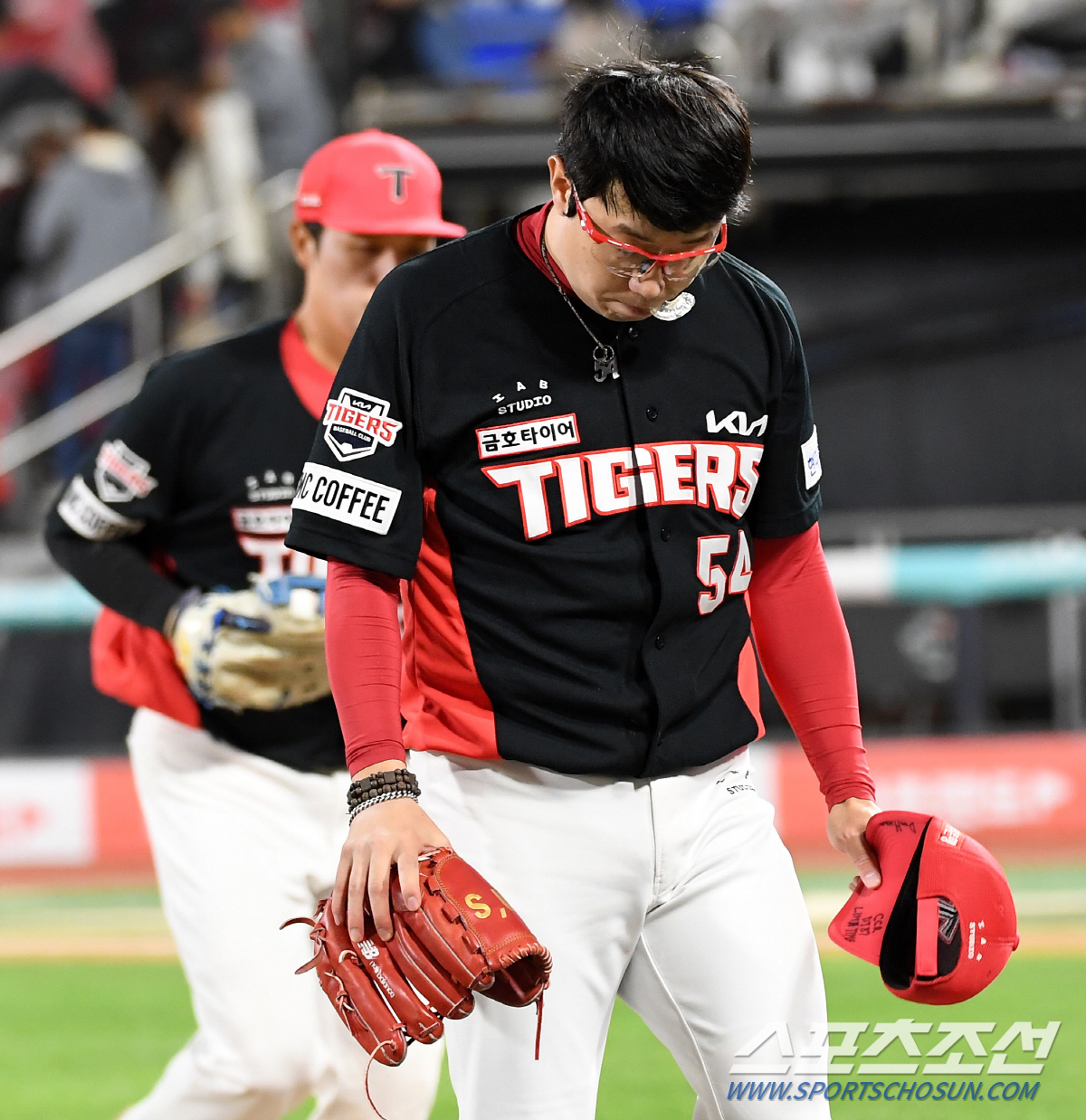 '희미해진 가을야구' 4일 휴식 후 등판한 대투수 역투에도 패한 KIA,…