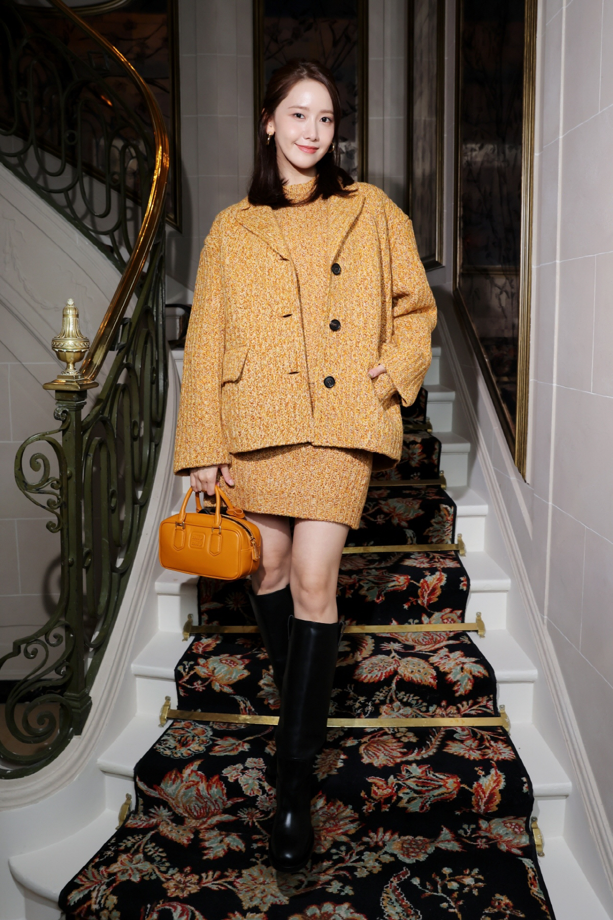 임윤아의 뷰티·패션 접수기..명품 브랜드와 프랑스 파리 빛냈다