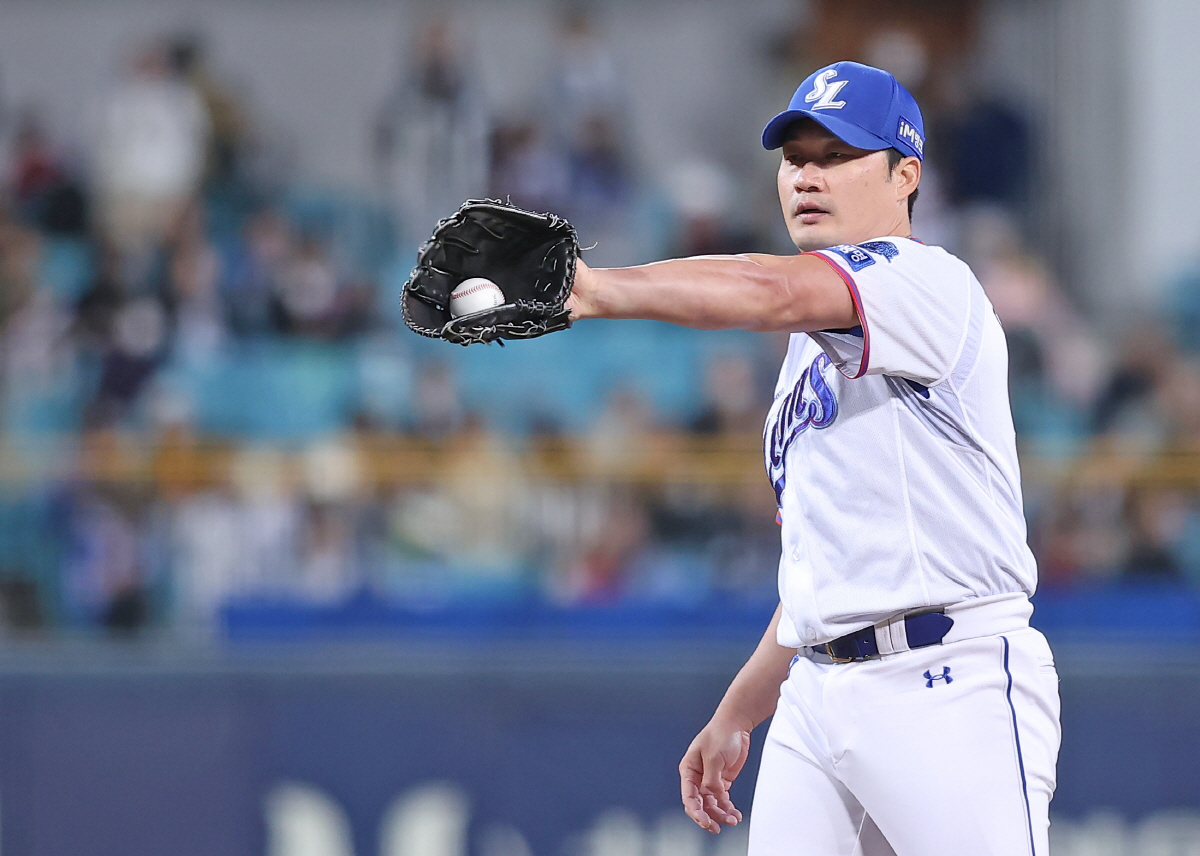 '팔색조 변신' 우상의 399세이브와 '돌직구' 국대 마무리의 벼랑 끝 …