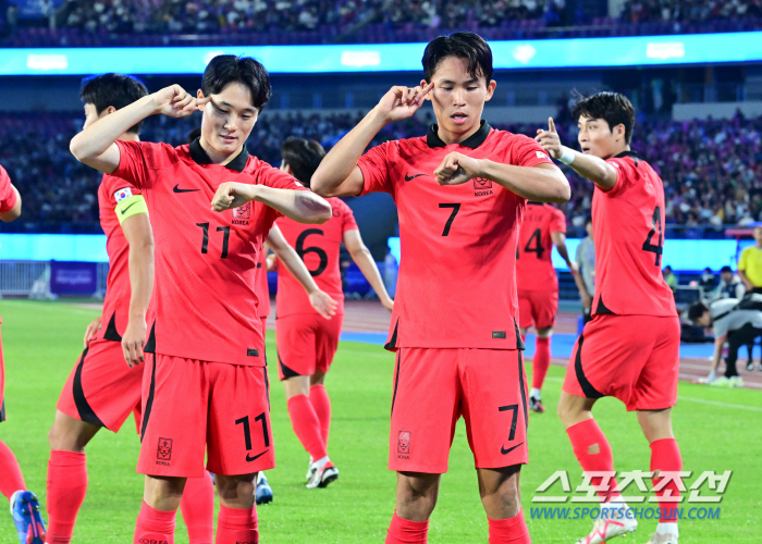'한국축구 영웅' 황새 황선홍, '구기참사' 현장에서 꿋꿋이 金까지 '직…