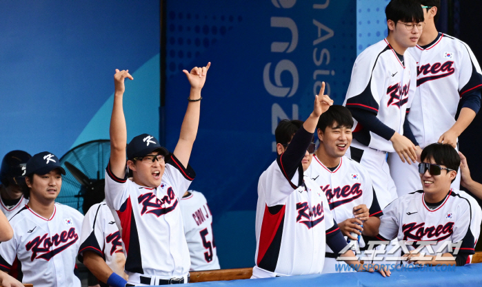 "WBC 때완 다른팀" 이기면 결승+지면 추락…10전 전승은 잊어라! 일…