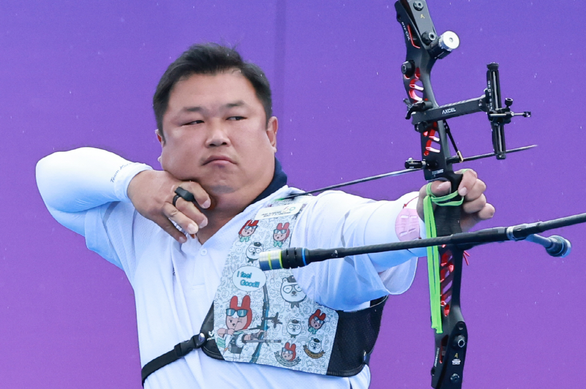 [항저우 현장인터뷰]'실수해도 10점' 만43세 오진혁 金, 13년 만의…