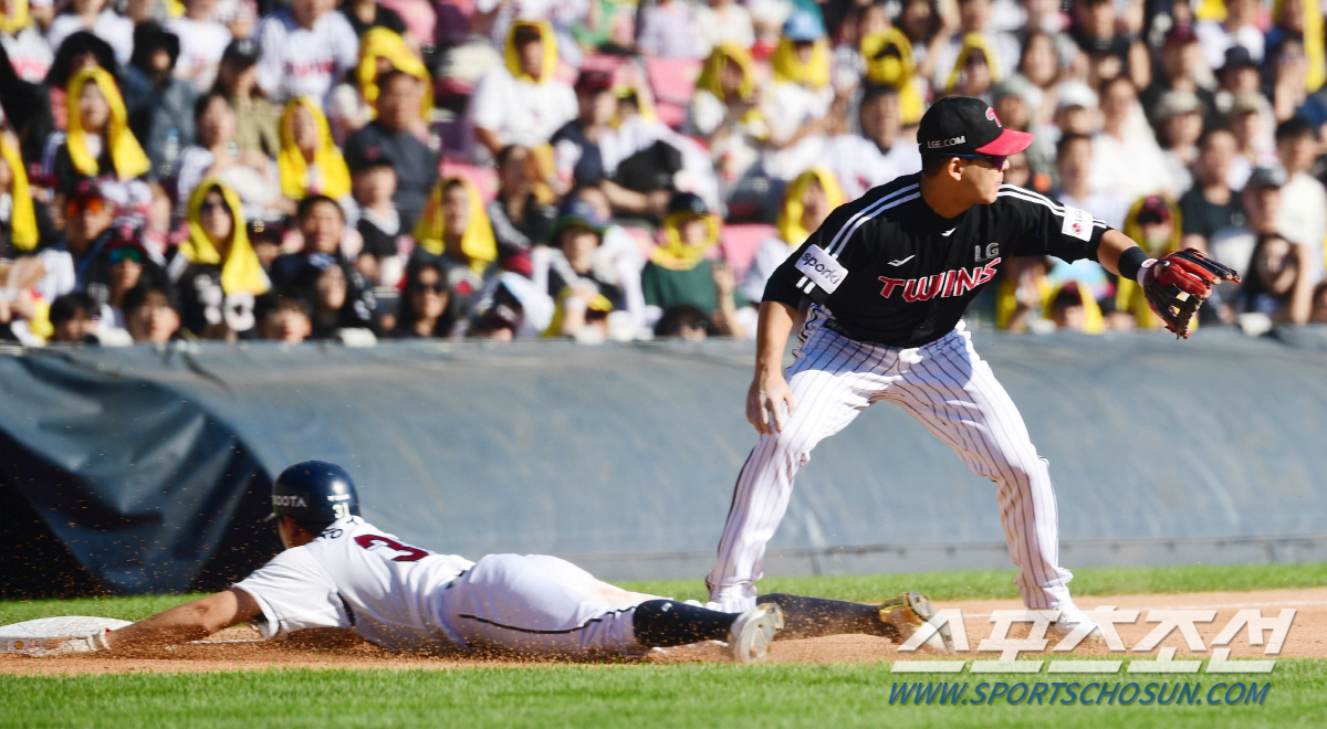 우승후 '예고 도루' 성공률 50%... 대주자→주전도약→도루왕 등극 해…