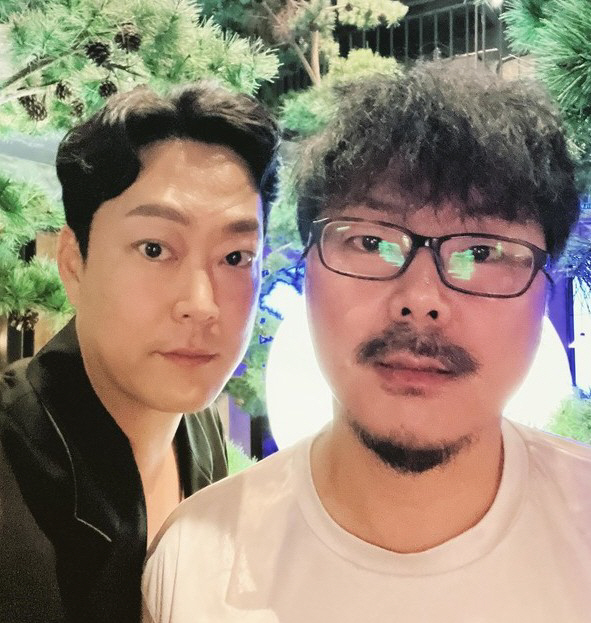 '나는 솔로' 연예인병 또? '16기 영철&상철' 유료 팬미팅 기획에 비…
