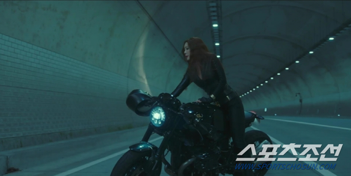 '47세' 김정은, 일주일에 한번 피부과→요가에 꾸준한 유산소 운동…20…