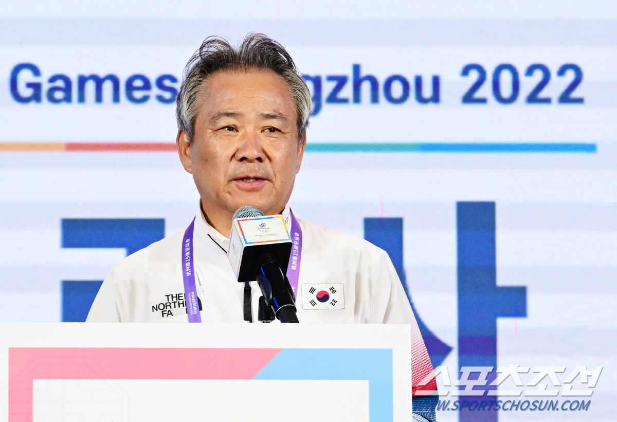 [항저우ON]이기흥 대한체육회장 "파리올림픽 국가대표 전원, 내년부터 해…