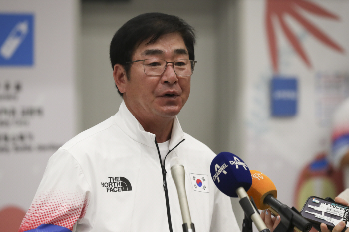 9년 뒤 또 금메달 류중일 감독의 일침 "대만 투수,수비,공격 다 올라와…