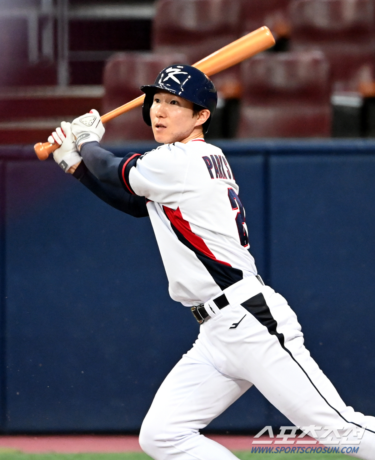 핵심 센터 라인 빠졌는데 팀 승률 1위? 어떻게 이런 반전이 가능했을까[…