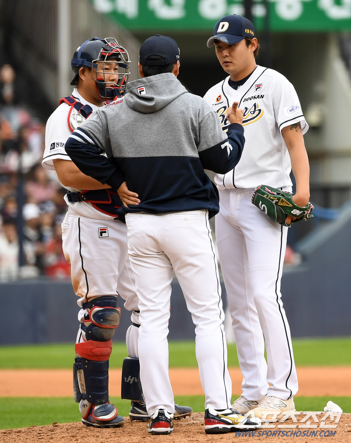 '믿음에 승리로 보답한 마무리' 9회 마운드 직접 찾은 이승엽 감독, '…