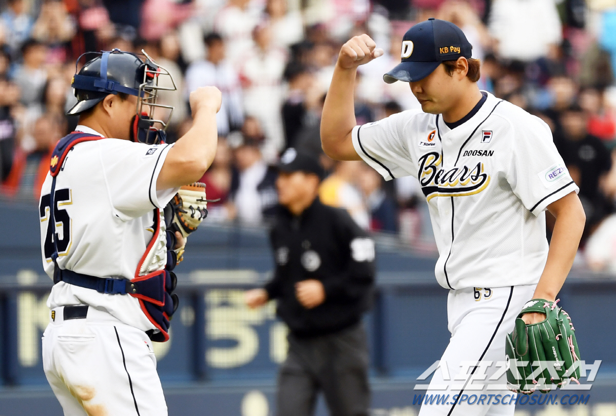 '믿음에 승리로 보답한 마무리' 9회 마운드 직접 찾은 이승엽 감독, '…