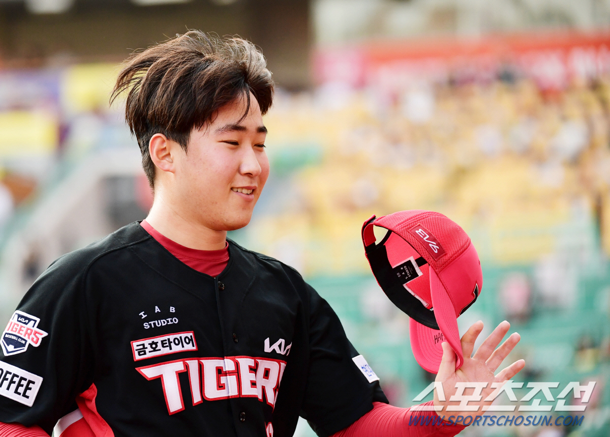 직구 평균 140㎞도 안되는데…데뷔 첫해 122.2이닝+8승, 신인왕 0…