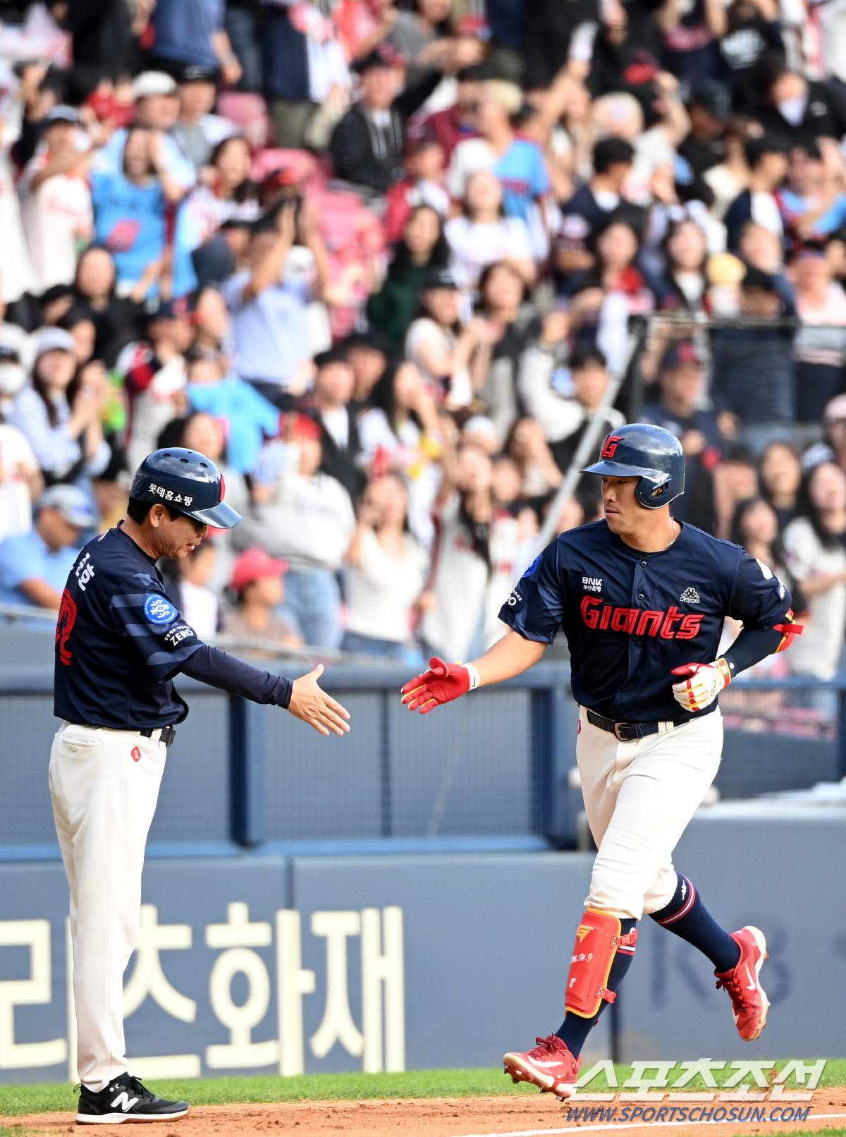 지면 5강 탈락 롯데 "오늘은 아니야"  '항저우 스타' 윤동희 1타점+…