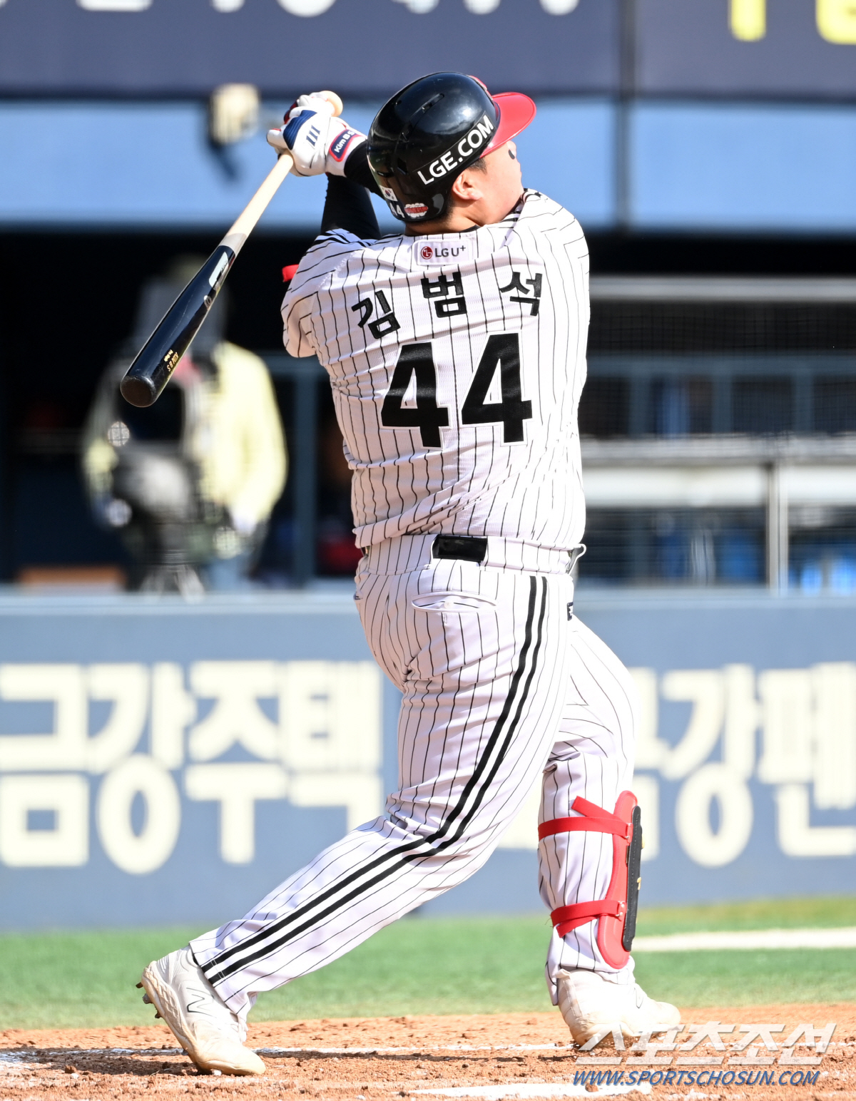 지면 5강 탈락 롯데 "오늘은 아니야"  '항저우 스타' 윤동희 1타점+…