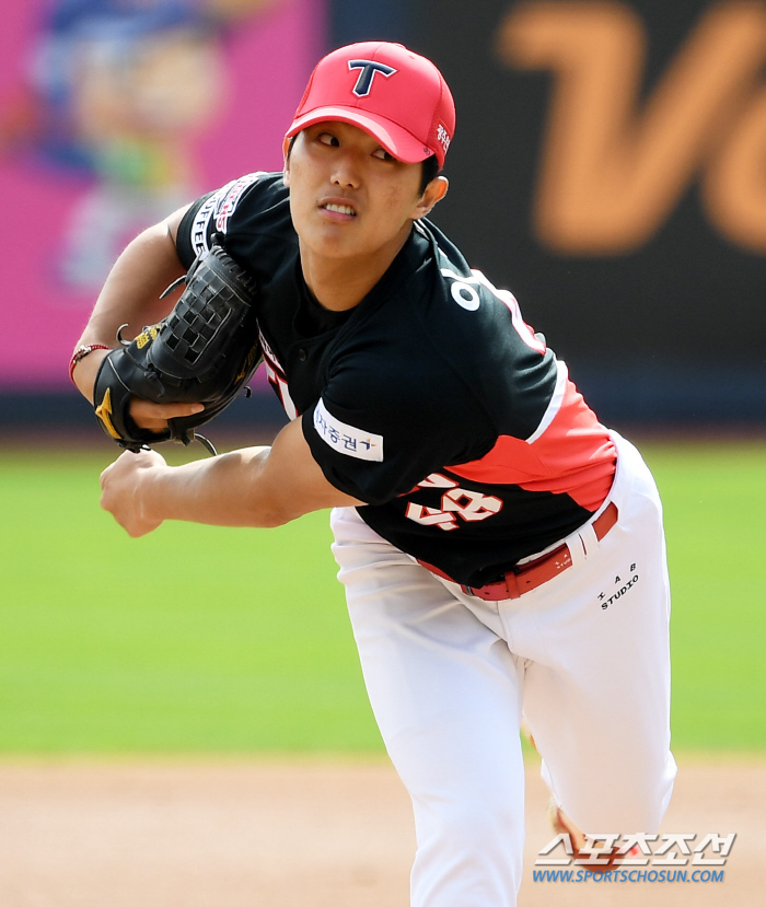 '金빛 개선' 류중일호, 소집 하루 전 교체된 이의리는 한 뼘 더 성장했…