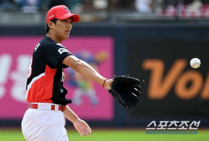 '金빛 개선' 류중일호, 소집 하루 전 교체된 이의리는 한 뼘 더 성장했…
