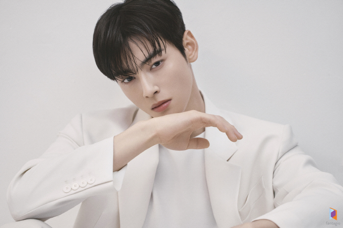 차은우, 계단식 성장 배우…이번엔 '사랑스럽개'로 '댕'며드네