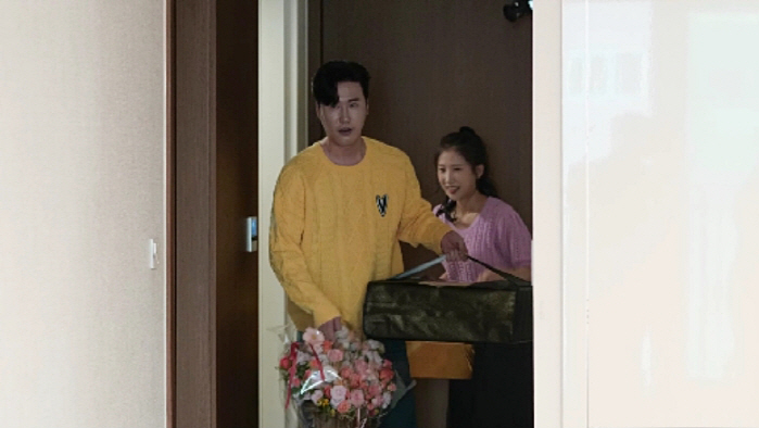 신성, 박소영 집까지 가더니…"침대에 누워보실래요?" 아찔('신랑수업')
