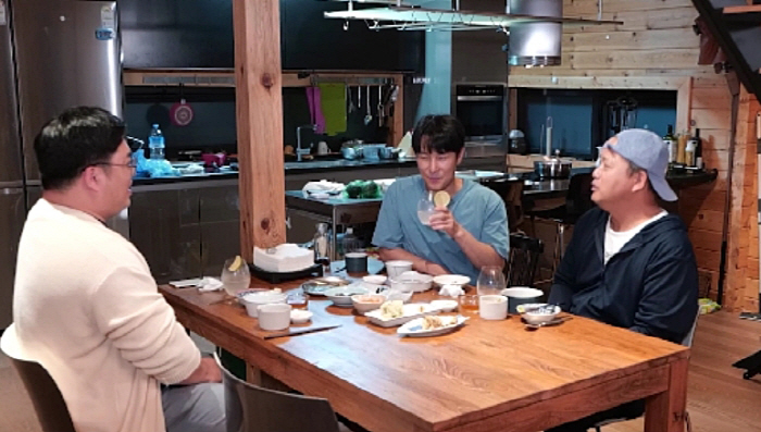 김동완 "차라리 날 모르는 사람과 결혼하고 싶다" ('신랑수업')