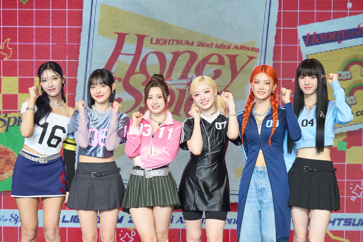 라잇썸 "큐브 선배들 프로듀싱 출중해 부담, 전소연 제일 닮고파"