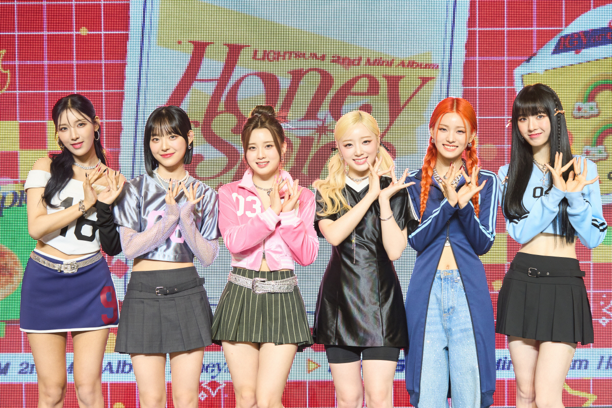 [SC현장]"이 갈고 나왔다"…라잇썸, 1년 5개월 깬 '강렬+달콤' 컴…