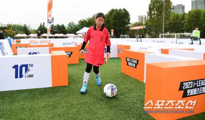 "'해트트릭'가평 축구소녀의 꿈★" i리그 10주년,풀뿌리의 희망을 봤다
