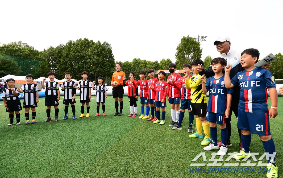 "'해트트릭'가평 축구소녀의 꿈★" i리그 10주년,풀뿌리의 희망을 봤다