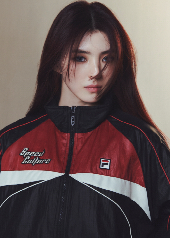 한소희, 눈빛으로 올킬..헬멧 뚫은 카리스마 [화보]