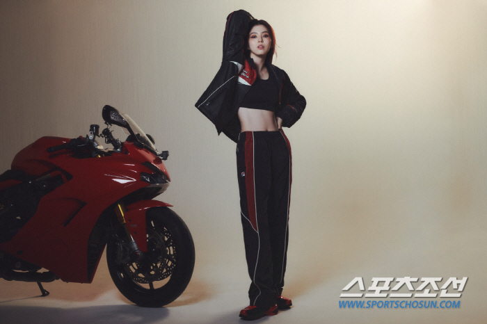휠라(FILA), 글로벌 브랜드 앰버서더 한소희와 ‘2023 모터코어 컬…
