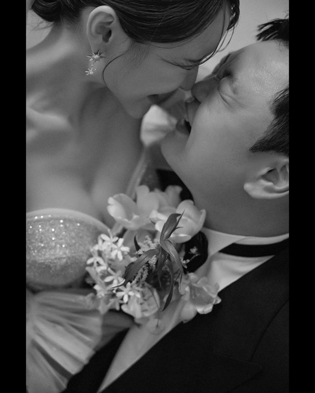 고규필♥에이민, 로맨틱 웨딩화보 공개 "믿기지 않는 결혼 한 달 전" […