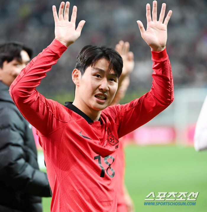 "저는 골잡이는 아닌 것 같아요" 해트트릭 욕심 1도 없었던 이강인, 계속 외친 건 "팀 승리"
